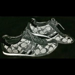 Super Cute Size 7 Coach Shoes!
