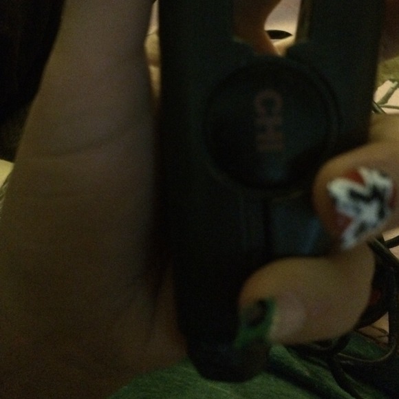 Chi - Picture 2 of 2