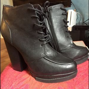 Size 11 Madison Booties NWOT