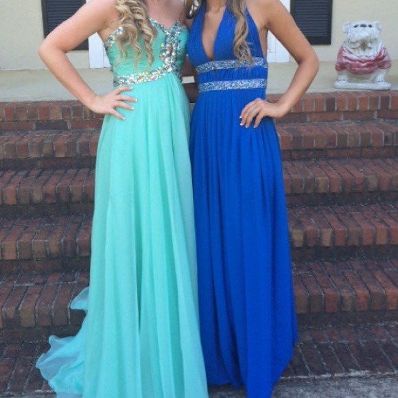 Royal blue prom dress!