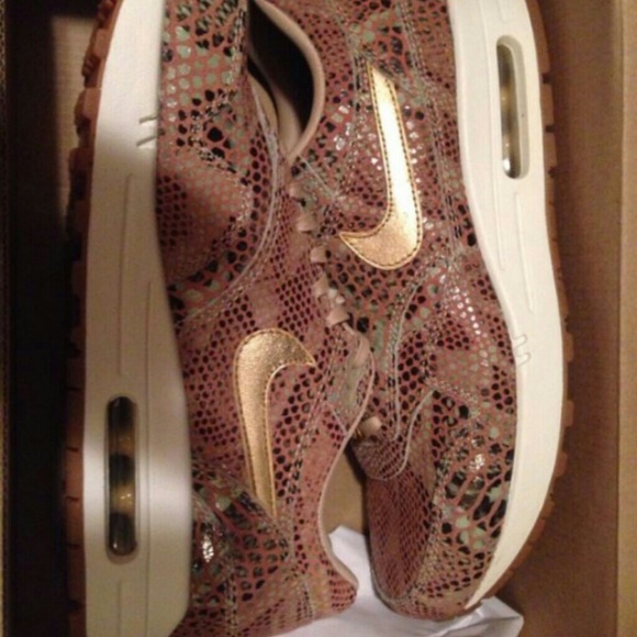 Nike air max 1 year of the snake