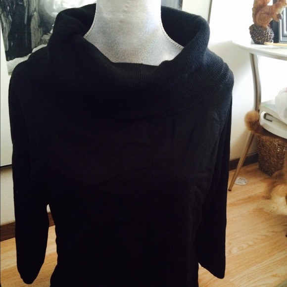 Brand new Ann Taylor sweater 3/4 length sleeve