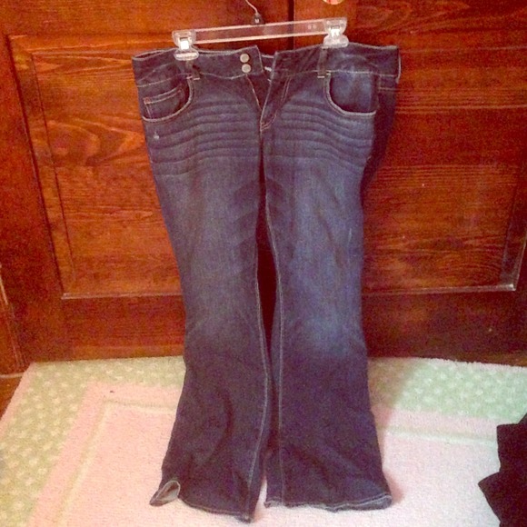 American Eagle jeans, barely worn