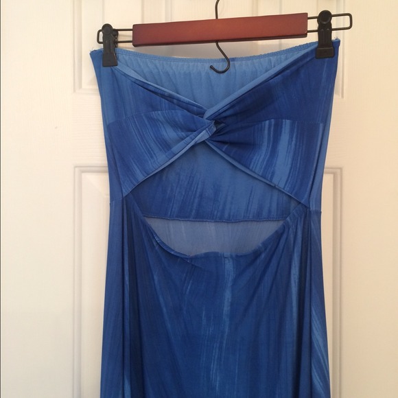 🚫TRADED🚫 Strapless maxi dress💙💛 - Picture 4 of 4