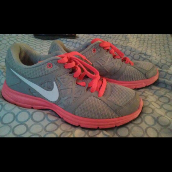 nike running shoes