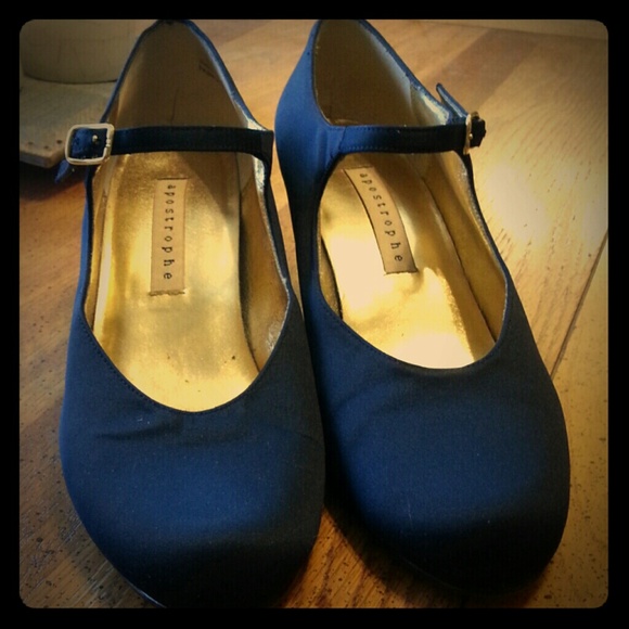 Navy blue apostrophe heels