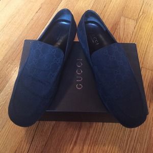 Authentic women black Gucci loafers Sz 9 1/2