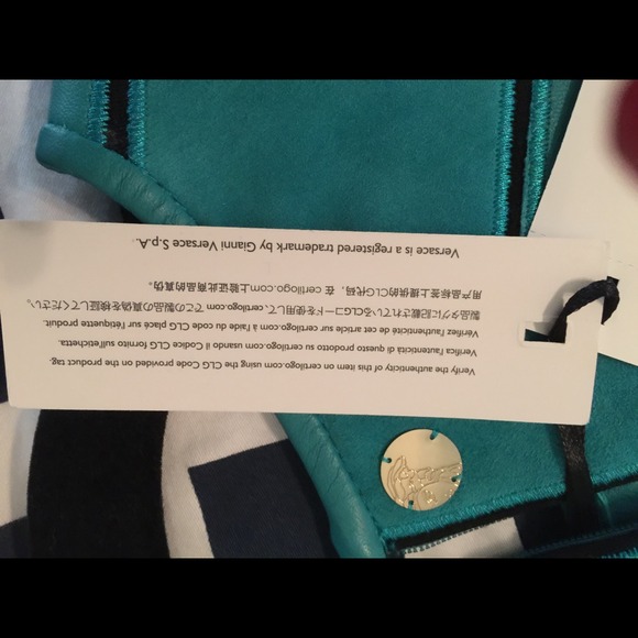 Authentic Versace leather dress. - Picture 4 of 8