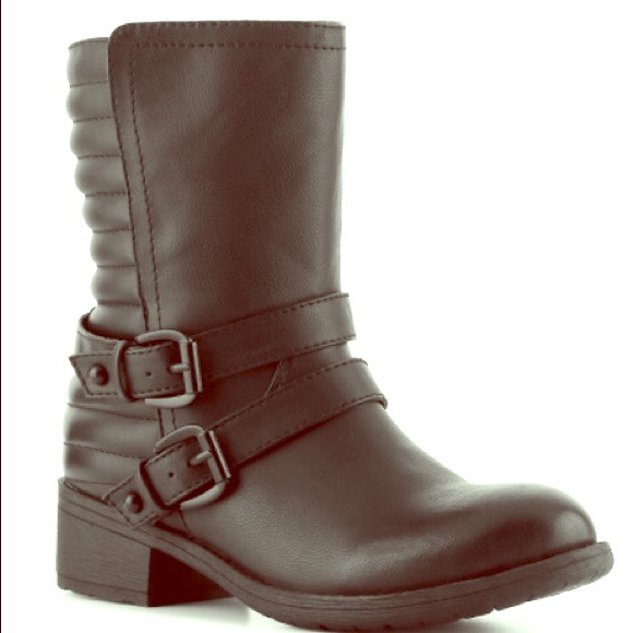 WANTED Boots