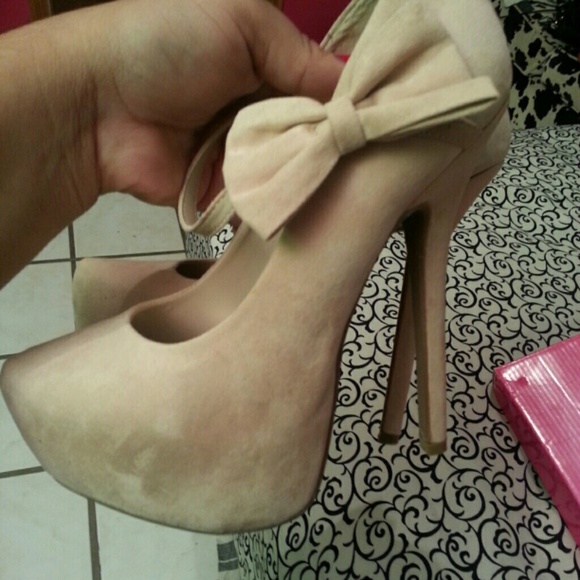 **RESERVED** Charlotte russe sueded side bow heels