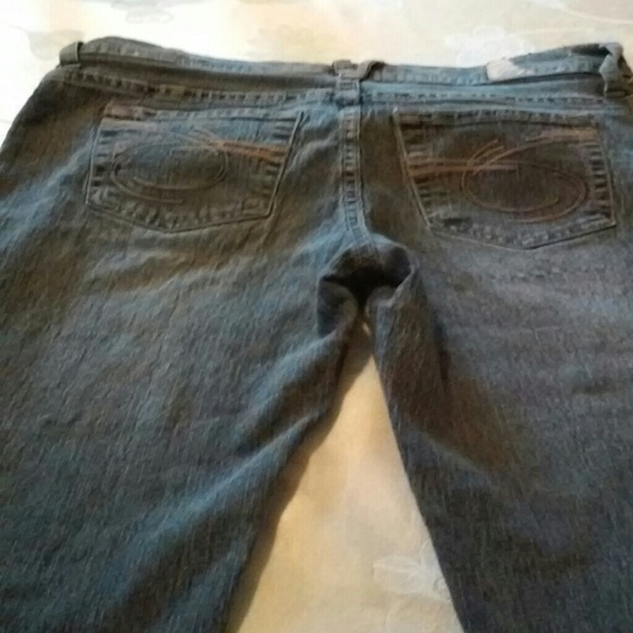 Jeans - Picture 2 of 2