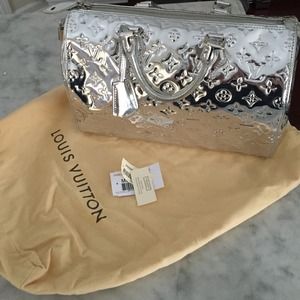 Louis Vuitton miroir bag