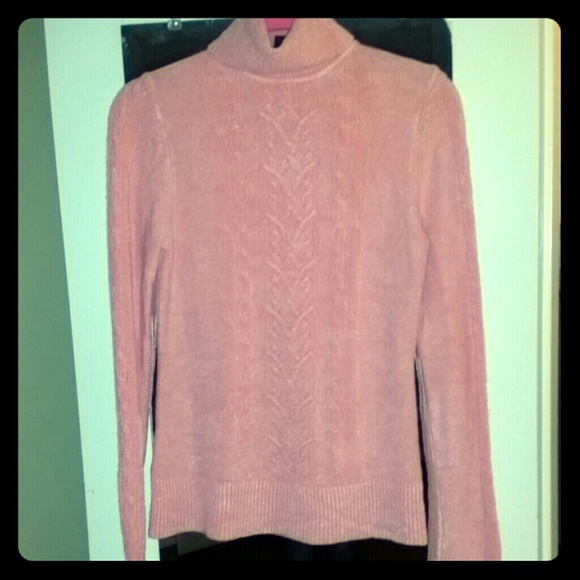 NWT BEBE PINK TURTLENECK SWEATER