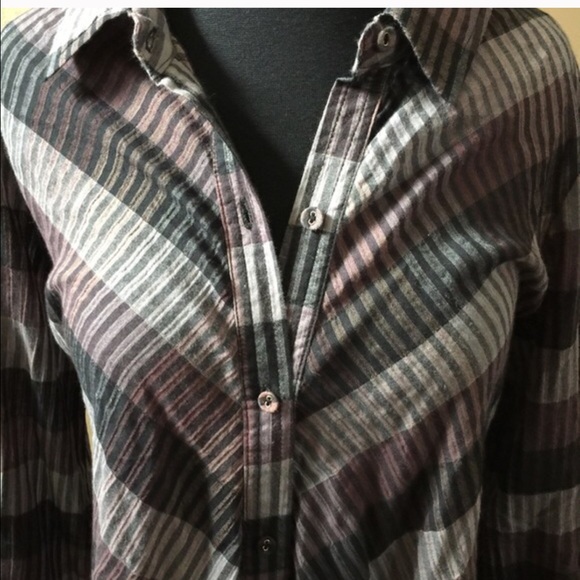 Button down top - Picture 4 of 4