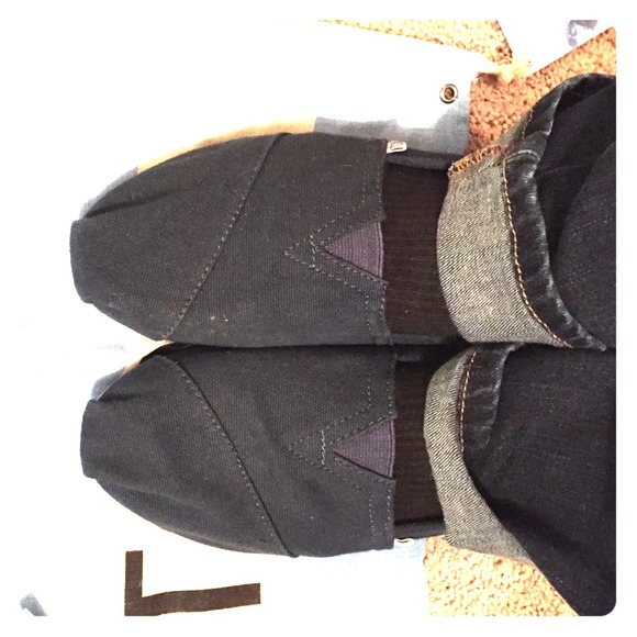 Navy Blue Womans Toms