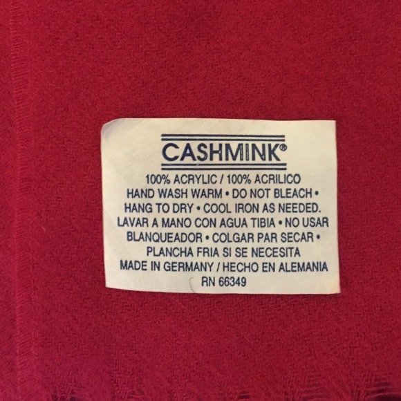 🚫SOLD🚫 Pink, Cozy Wide Scarf - Picture 2 of 4