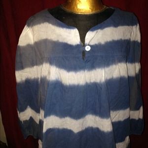 Tye-dyed blue shirt.