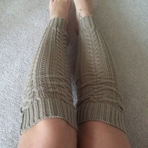 *SOLD ON VINTED* Tan leg warmers