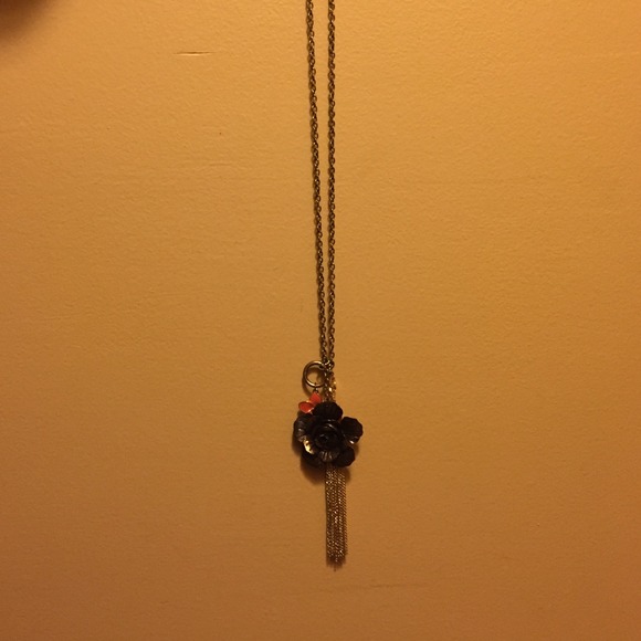 Long necklace!