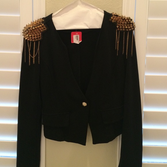🚨SOLD🚨 Fashion Blazer