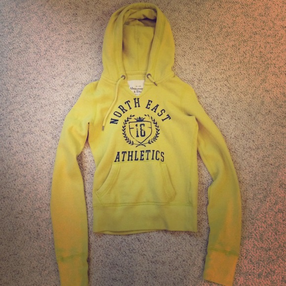 Abercrombie & Fitch pull over!
