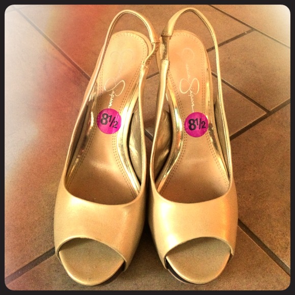 Jessica Simpson High heal