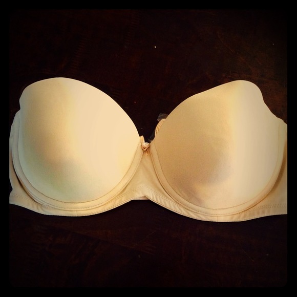 VS Body Strapless Bra