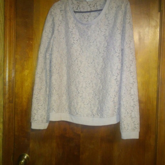 A 2xl lace long sleeve Cato shirt