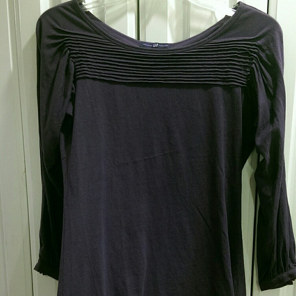 🚫HOLD🚫 🎉 HP🎉 GAP eggplant color 3/4 sleeve top - Picture 3 of 3