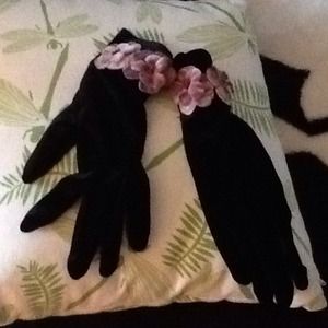 Dainty black velvet gloves