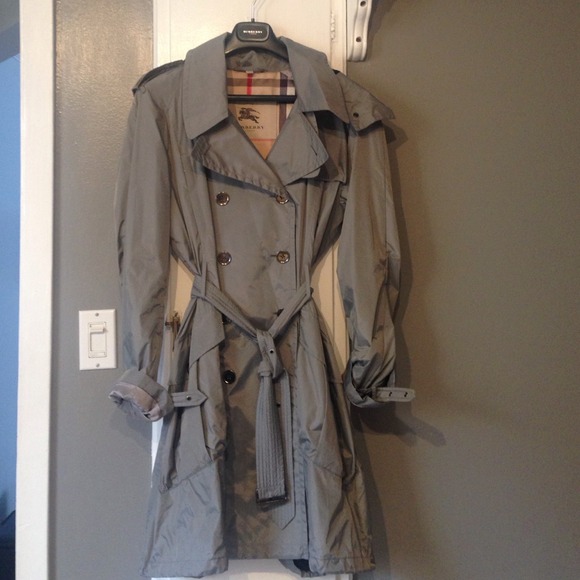 Burberry Jackets & Blazers - BURBERRY LONG RAIN JACKET W/ HOOD
