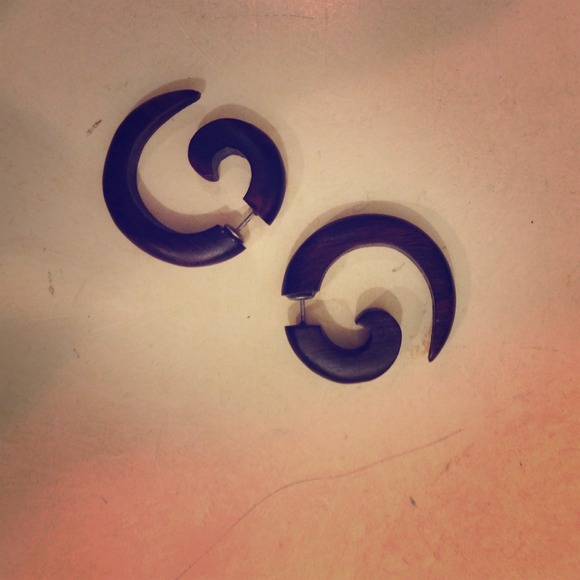 Faux wooden ear gauges