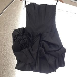 Jessica McClintock shimmery silver ruffled dress