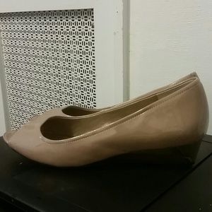 Me Too Nude peep toe gold heeled wedge