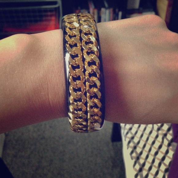 Juicy Gold Chain Bangle