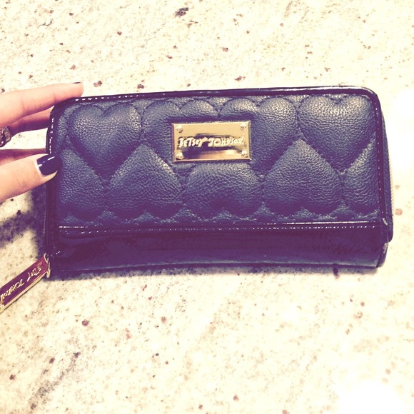 Betsey Johnson wallet!