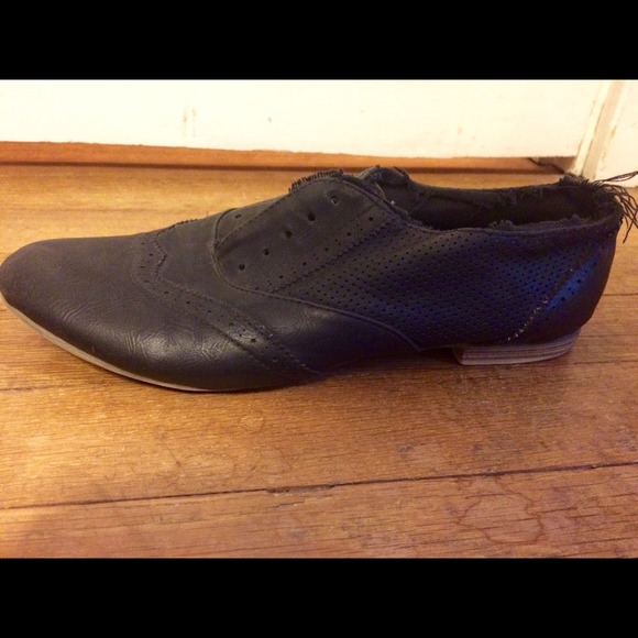 Black Oxfords - Aldo