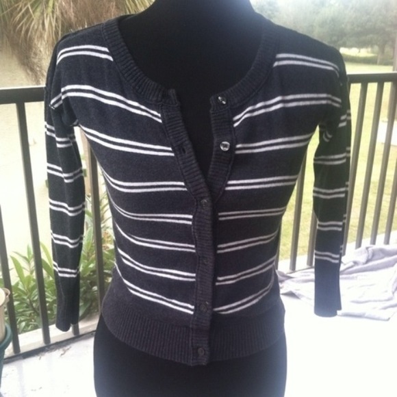 Short Cardigan