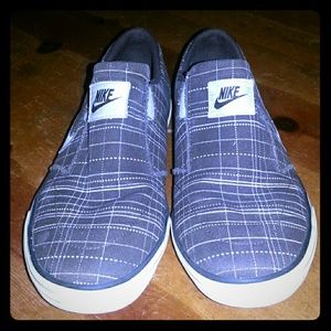 Nike slip on sneakers
