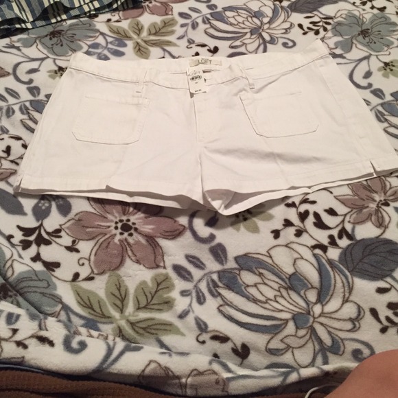 White Jean shorts NWT