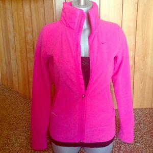 Nike fleece jacket 💗