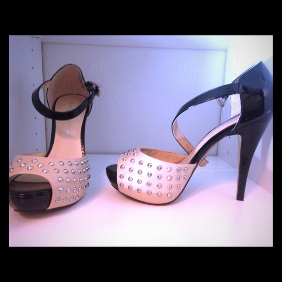 Rock and Republic Studded Nude and Black Heels