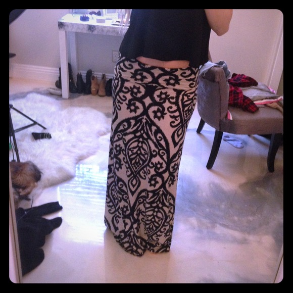 Patterned Maxi Skirt