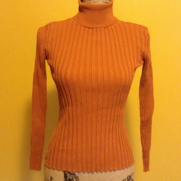 Z.B.D design sweater burnt orange  small - Picture 1 of 2