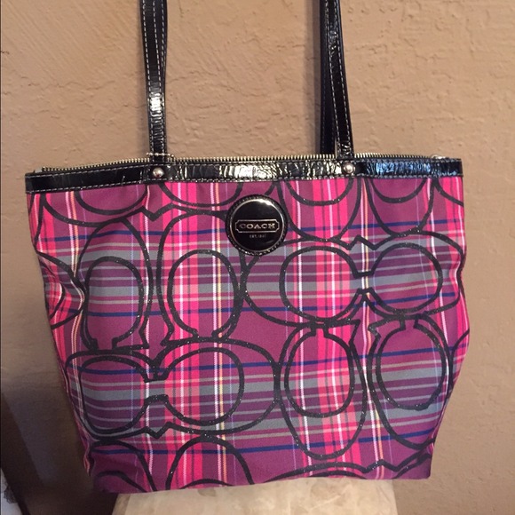 Authentic coach purse - Picture 1 of 3