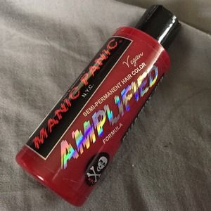Manic panic pillarbox red hairdye