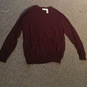 Maroon sweater