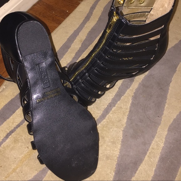 NWOT Black Gladiator Sandals