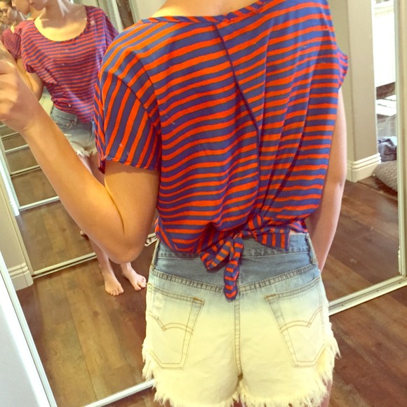 Tie top