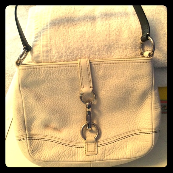 Coach Handbags - AUTHENTIC .Coach HOBO shoulder bag Leather /white
